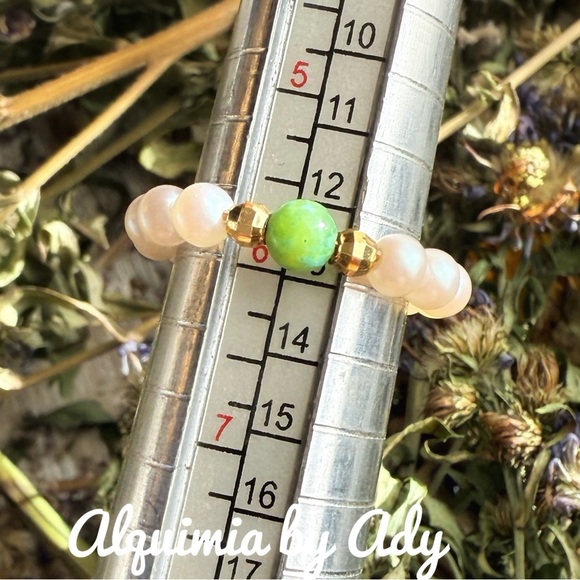 Jade and pearls colorful beaded ring - Picture 2 of 2